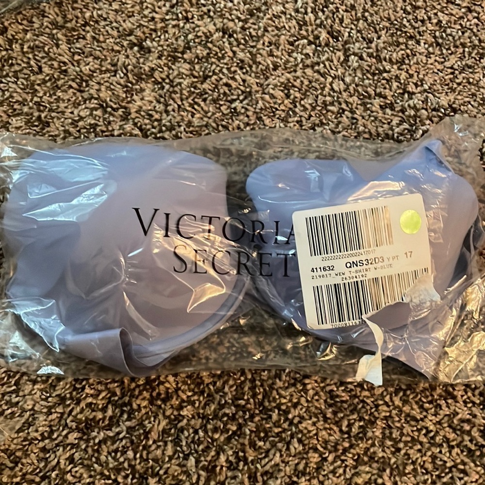 Victoria secret periwinkle blue wire push up bra 32DDD